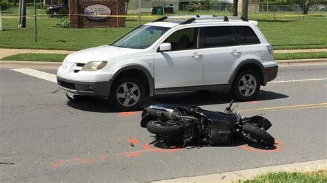 Moped Driver Dies Of Injuries From Hit And Run Crash Charlotte Observer