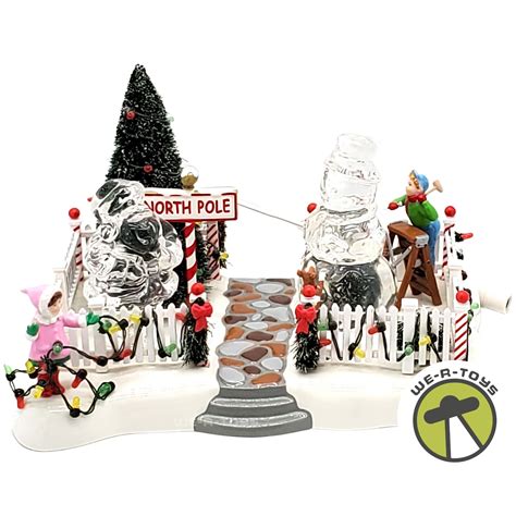 Department 56 The Original Snow Village Collection Neighborhood Christmas Scene