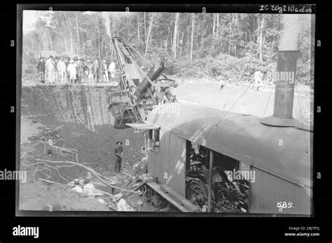Obras De Fundacao Da Construcao Da Ferrovia Madeira Mamore 585 Hi Res