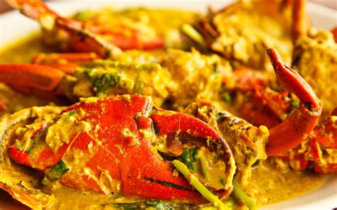 Enjoy Delicious Hearty Malvani Crab Curry At These Restaurants In The