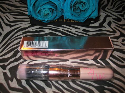 Mac Riri Hearts Mac 187se Duo Fiber Brush Authentic Limited Edition