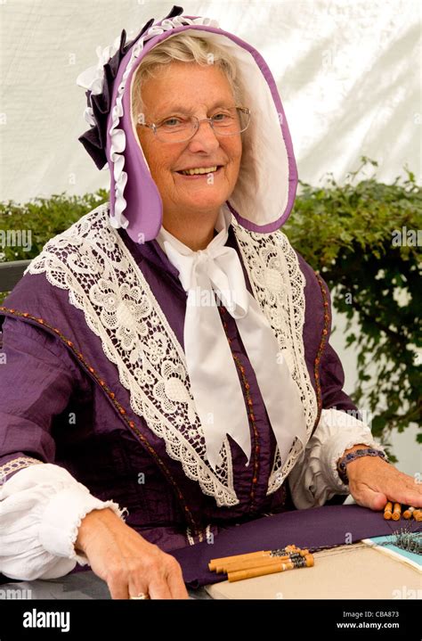 Mujer En Traje Tradicional Holandés En Veere Histórico Mercado Walcheren Zeeland Holanda