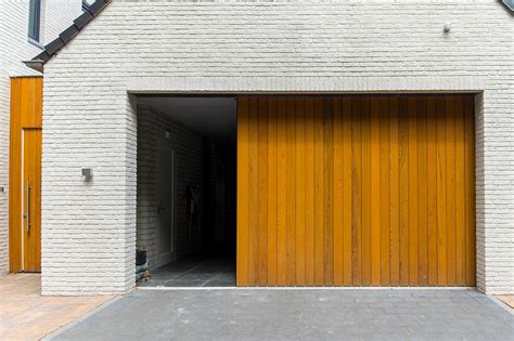 Garagedeuren Voordeuren Op Maat 10 Jaar Garantie Different Doors