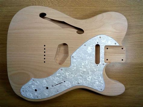 Thinline Telecaster 4 Ply Pickguard Pearloid Thinline Telecaster Pickguard [tp P3p] £18 00