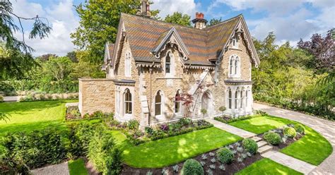 Yorkshire Houses For Sale Inside The Elegant Victorian Mansion In