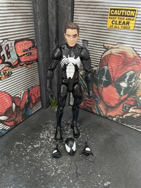 Marvel Legends Spider Man Black Costume Symbiote From Kraven Pack