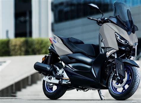 Yamaha XMAX 125 et Tech MAX 125 les évolutions 2021 Moto Station