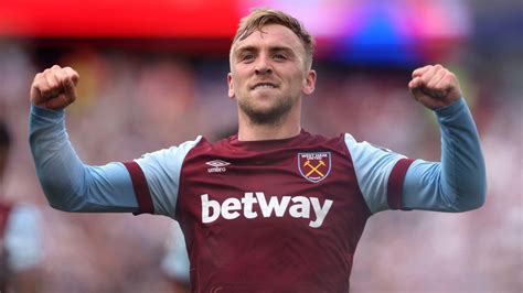 West Ham 2 0 Sheffield United Hammers Victory Puts More Pressure On