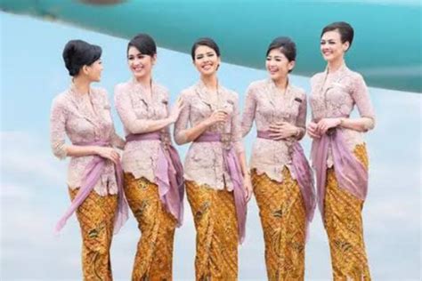 Gonews Garuda Indonesia Buka Opsi Penggunaan Jilbab Untuk Pramugari