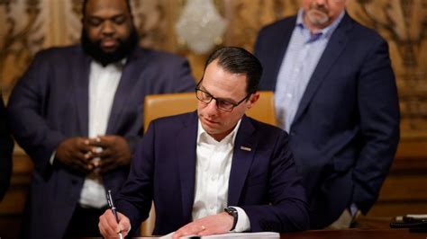 Gov Shapiro Signs Clean Slate Expansion Into Law