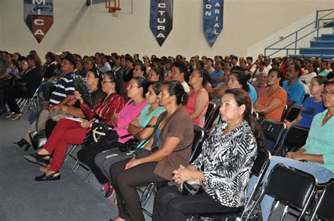 REUNIÓN DE PADRES Y MADRES DE FAMILIA