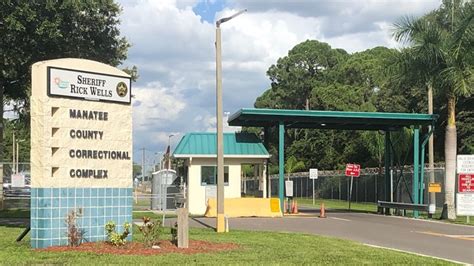 Electric panel explosion at Florida jail leaves 1 in hospital | wtsp.com