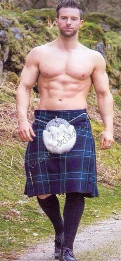 Large Under Kilt Hot Sex Picture