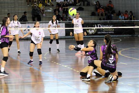 Fase de grupos do feminino da 7ª Copa TV Tribuna de Vôlei termina nesta