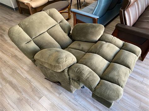 Catnapper Cloud 12 Manual Lay Flat Chaise Rocker Recliner Sage Green