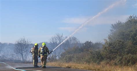 Grote Duinbrand Defensiehelikopter Helpt Blussen Trouw