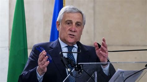 La Propagande Tait L Art Du Kgb Riposte Antonio Tajani Aux Propos