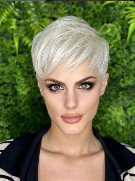 38 Chic And Cool Short Pixie Hairstyles Ideas For Women Mycozylive