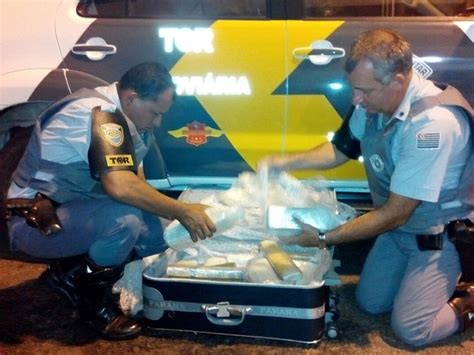 G1 Mulher é Presa Com Maconha Dentro De Mala Em ônibus Em Araçatuba