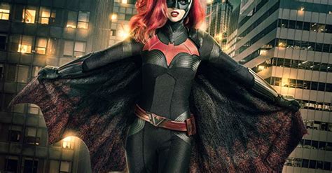 Batwoman · Serie Im Stream Online Ansehen Alle Anbieter Und News