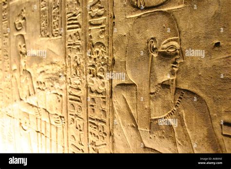 Hieroglyphen Aufnehmen Fotos Und Bildmaterial In Hoher Aufl Sung Alamy