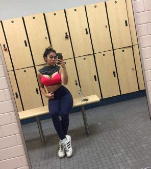 Gym Babe Porn Pic