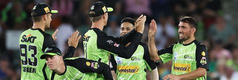 Big Bash League Bbl13 Strikers Vs Thunder Daily Fantasy Tips Before You Bet