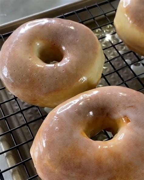 Making Krispy Kreme Doughnuts How To Make Krispy Kreme Doughnuts