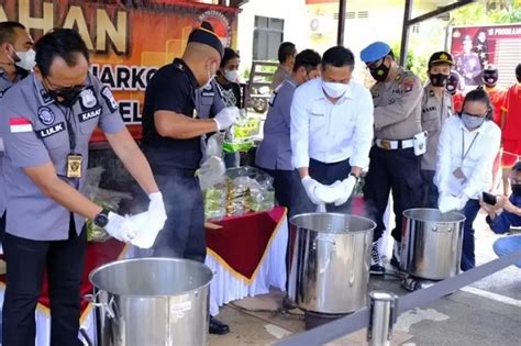 Bea Cukai Batam Dan Polresta Barelang Musnahkan Sabu 107 44 Kilogram