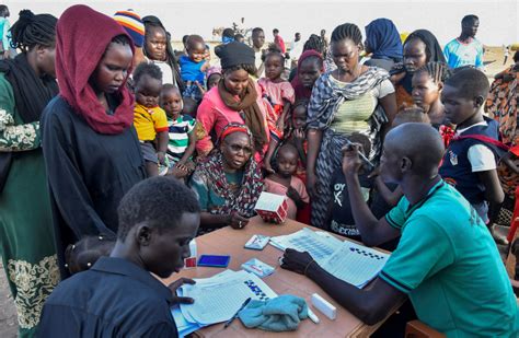 Fleeing Sudan’s deadly conflict, thousands of exhausted South Sudanese ...