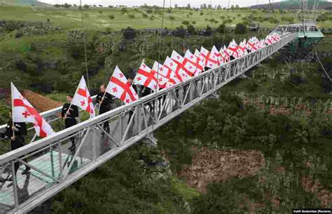 Dizzying Diamond Bridge Opens In Georgia