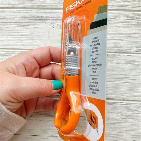 Fiskars Fingertip Control Knife {creative Chick}