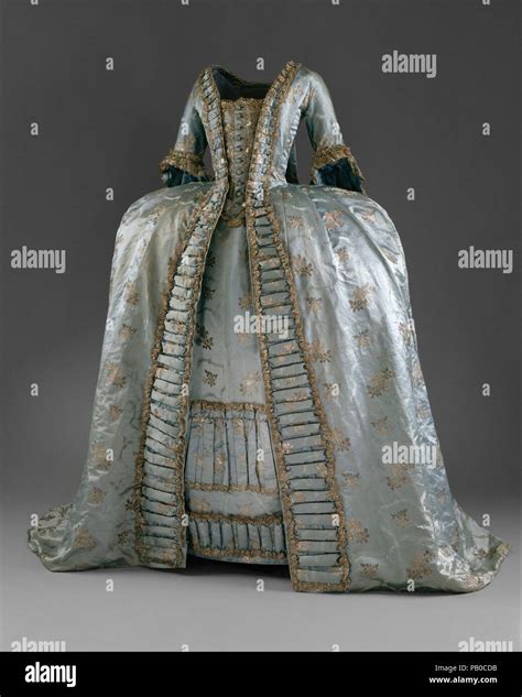 Robe La Fran Aise Culture European Date Ca Like The Mantua