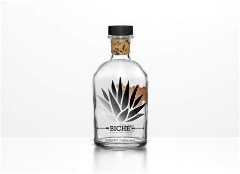 Design Diseño Biche Mezcal Bottle Glass Mockup Drink Botella Vidrio