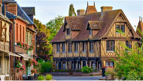 Ce Village Pittoresque Et M Connu H De Paris Est Incontestablement L