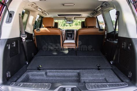 127 Huge Clean Empty Car Trunk Interior Compact Suv Rear View Suv Car