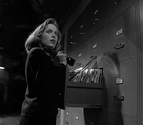 Pin By Cassidy On The X Files Mulder Scully Ga Dd X Files