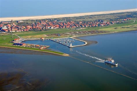 Juist Von Oben Passagier Und Fahrgastschiff Der Reederei Norden