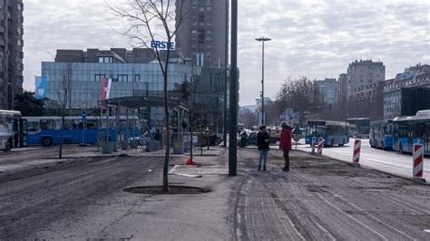 Radovi Na Elezni Koj Stanici U Ponom Jeku Ef Gradili Ta Zadovoljan