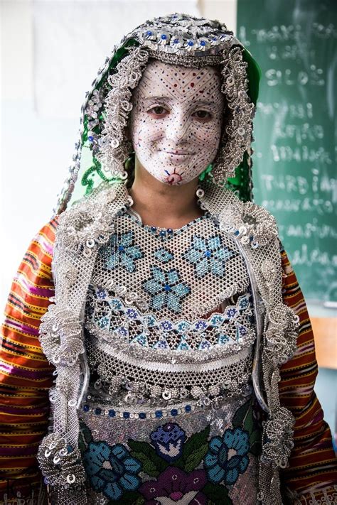 Traditional Wedding Outfits From Around The World Traditional