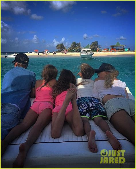 Justin Bieber And Hailey Baldwin Kiss In New Photo Photo 3542764