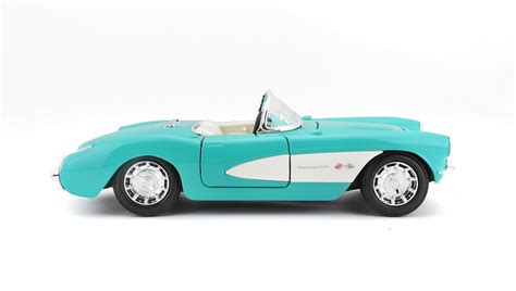 Машинка Maisto 1957 Chevrolet Corvette Special Edition 1 24 Blue