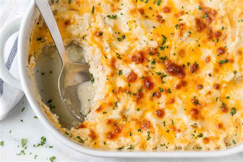 Creamy Chicken And Cauliflower Rice Casserole — Eatwell101