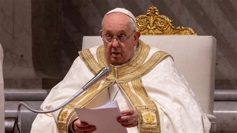 El Papa Francisco oficia la última misa del año en El Vaticano y este