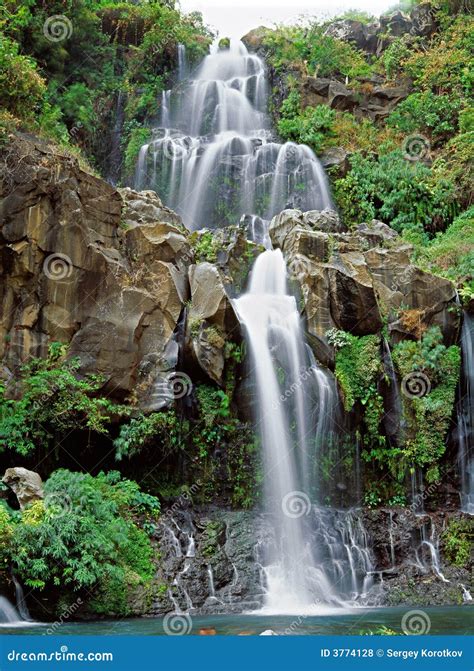 Cascadas En La Reuni N Foto De Archivo Imagen De Roca