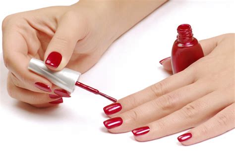 How To Apply Nail Polish To Paint Your Nails Like A Pro