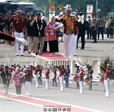 Tradisi Penyambutan Alumni Akpol Batalyon Dhirotsaha Akademi