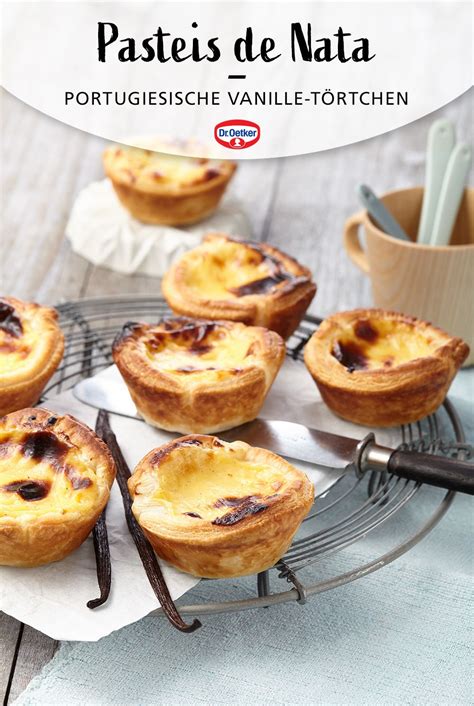 Knuspriger Bl Tterteig Gef Llt Mit Einer Vanillecreme Pasteis De Nata