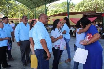 Atestigua Natividad De Los Santos Ceremonia De Jubilaci N De Celina