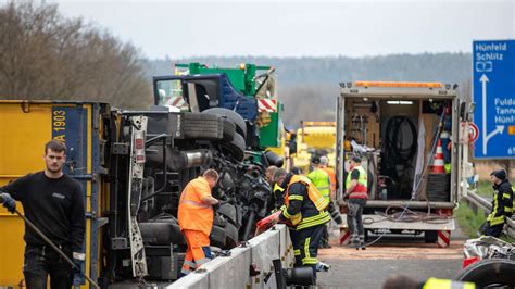 Fotostrecke A7 Unfall sorgt für lange Staus